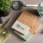 notebook-a5-din-pluta-si-material-textil-promotional-personalizat-1